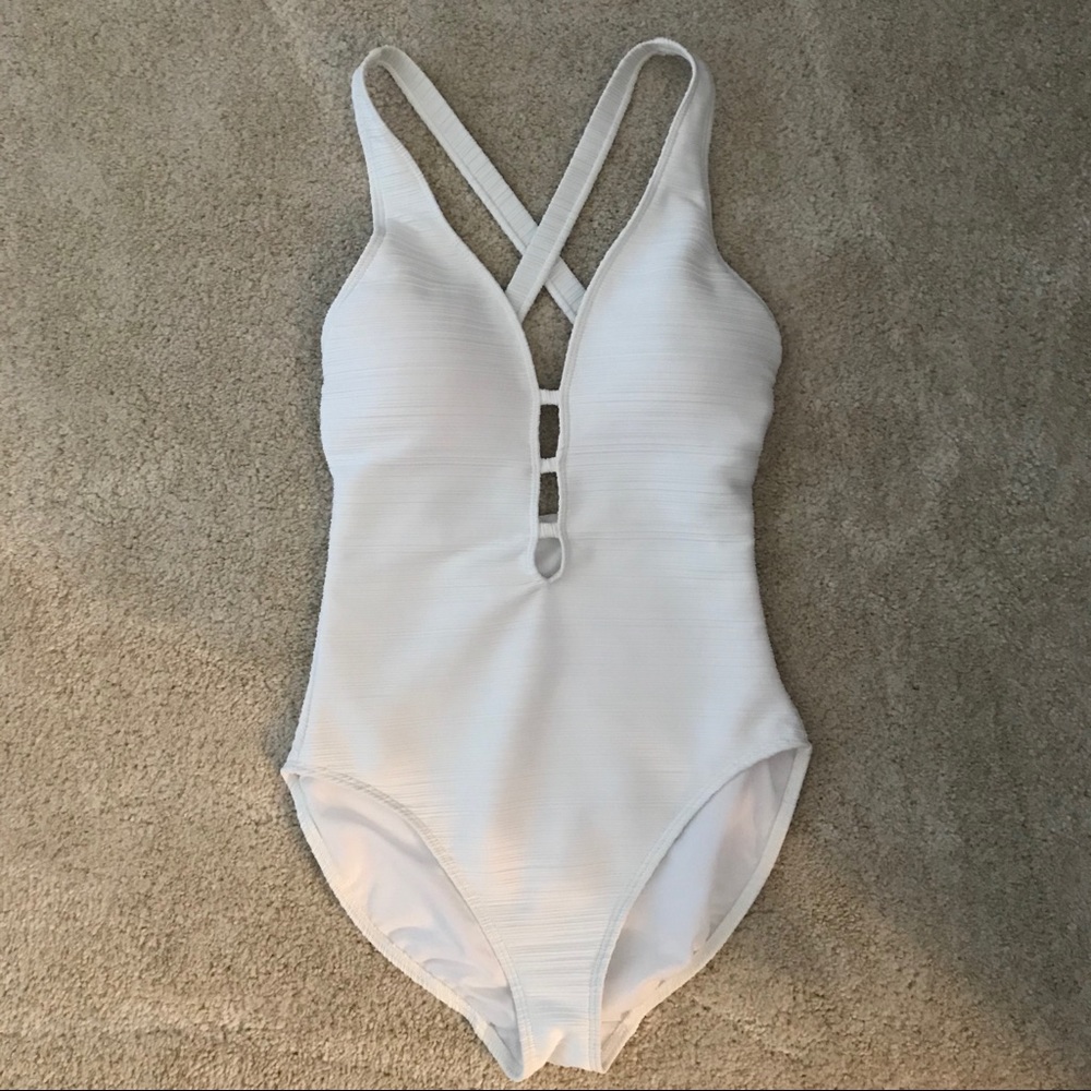 NWOT Lauren Ralph Lauren White One-Piece Swimsuit